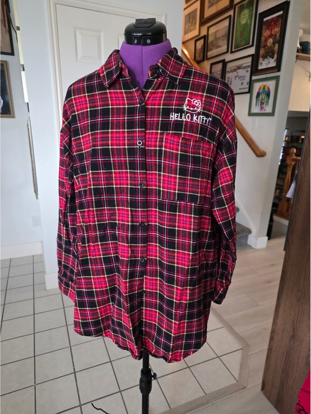 Forever 21 x Hello Kitty classic flannel size Medium